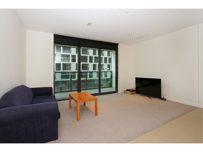 2F/8 Waterside Place, Docklands VIC 3008