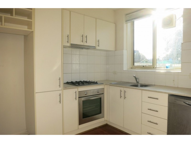 8/1-3 Spenser Street, St Kilda VIC 3182