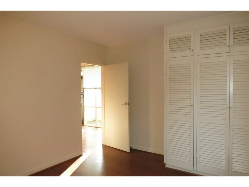 8/1-3 Spenser Street, St Kilda VIC 3182