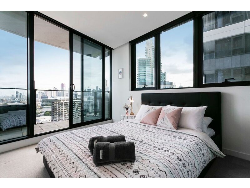 1605/50 Albert Road, South Melbourne VIC 3205