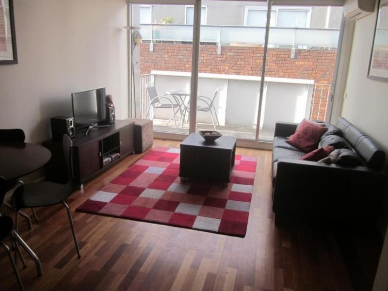 30/12 Fitzroy Street, St Kilda VIC 3182