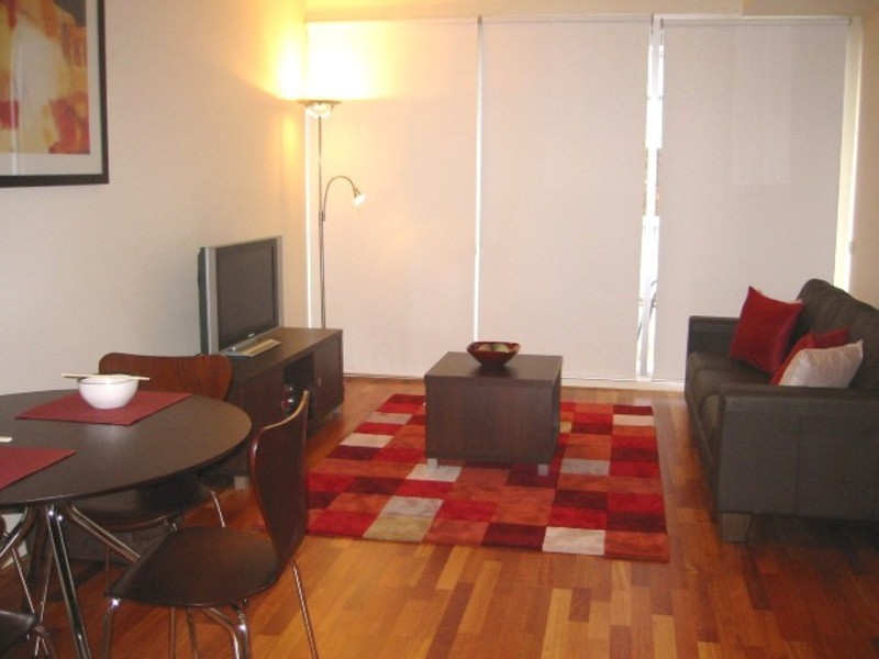 30/12 Fitzroy Street, St Kilda VIC 3182