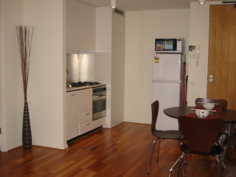 30/12 Fitzroy Street, St Kilda VIC 3182