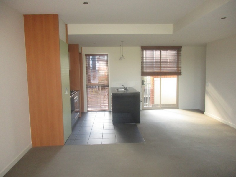 14/82 Trenerry Crescent, Abbotsford VIC 3067