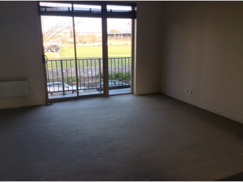 14/82 Trenerry Crescent, Abbotsford VIC 3067