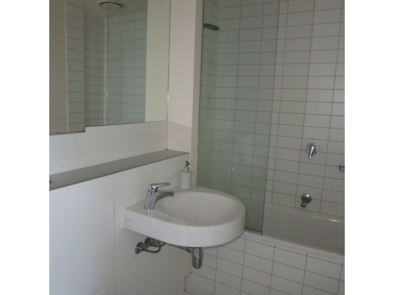 1510/620 Collins Street, Melbourne VIC 3000