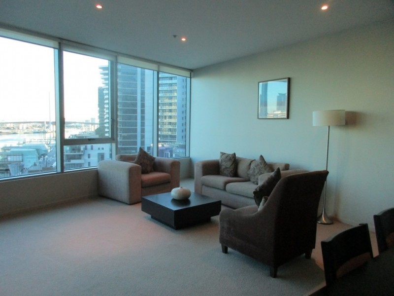 802/2 NewQuay, Docklands VIC 3008