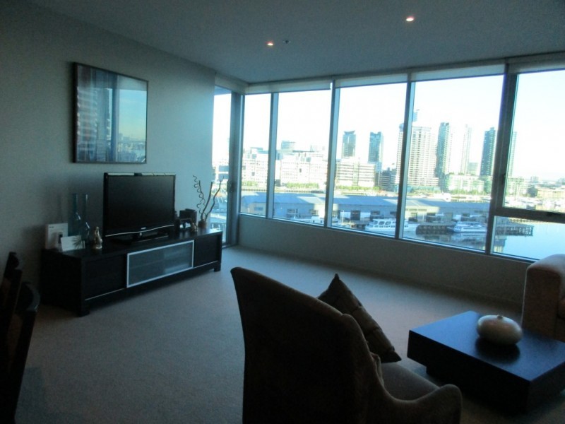 802/2 NewQuay, Docklands VIC 3008
