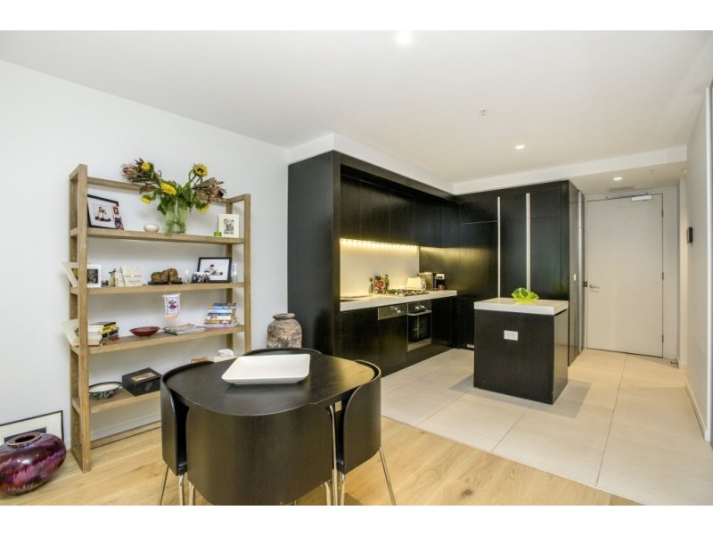 806/50 Albert Road, South Melbourne VIC 3205