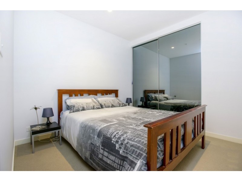 806/50 Albert Road, South Melbourne VIC 3205