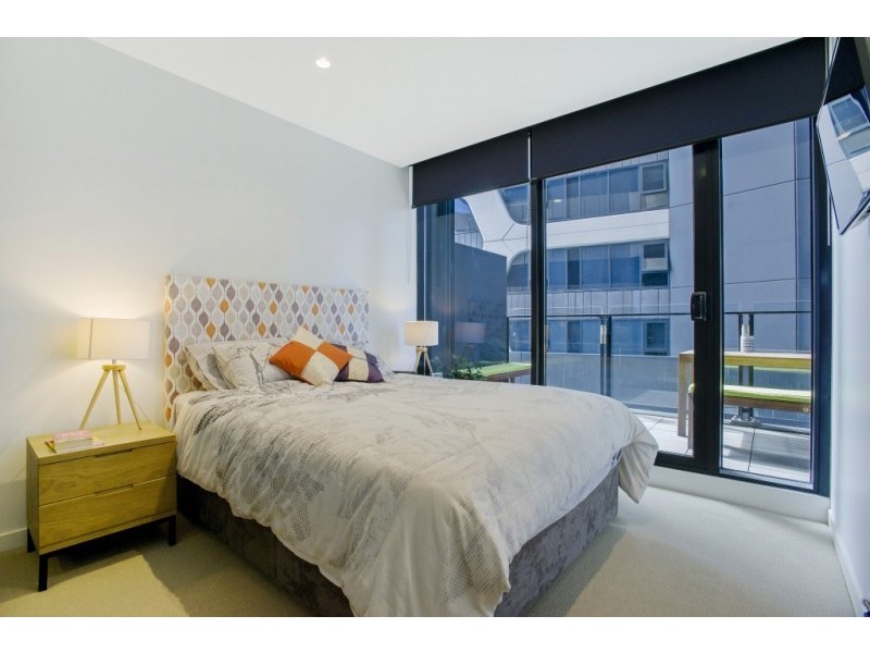 806/50 Albert Road, South Melbourne VIC 3205