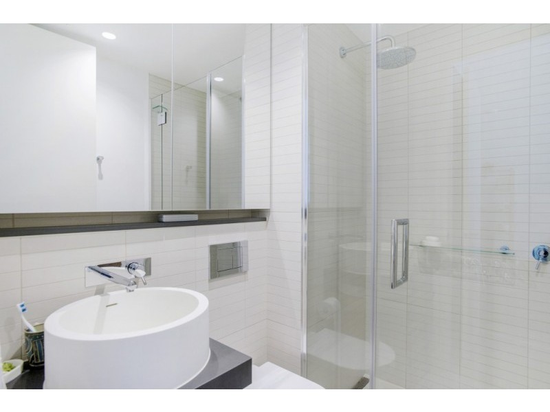 806/50 Albert Road, South Melbourne VIC 3205