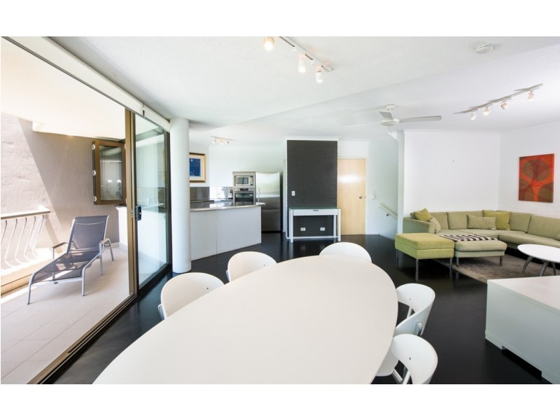 2/70 Upper Hastings Street, Noosa Heads QLD 4567