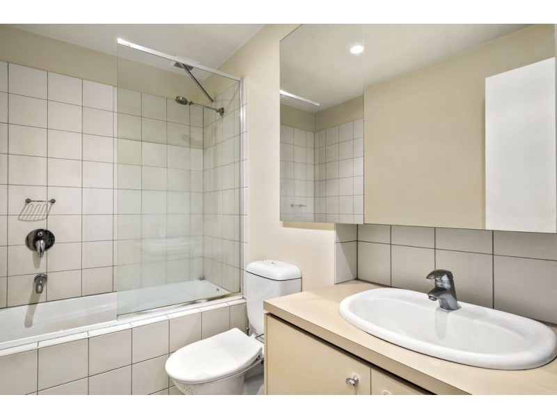 404/33 Wreckyn Street, North Melbourne VIC 3051