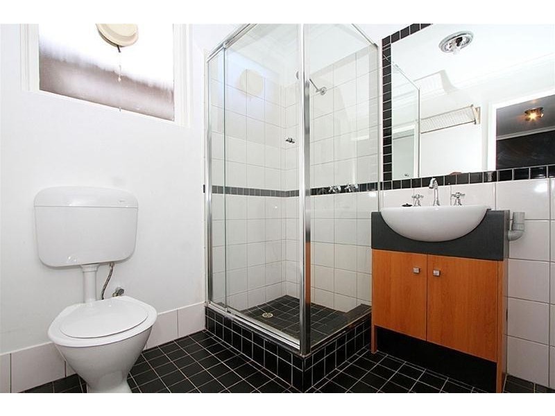 3/70 Collins Street, Thornbury VIC 3071