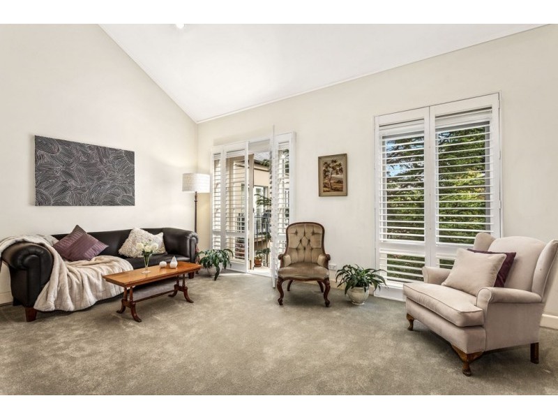 22/211 Wellington Parade South, East Melbourne VIC 3002