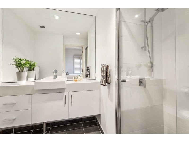 22/211 Wellington Parade South, East Melbourne VIC 3002