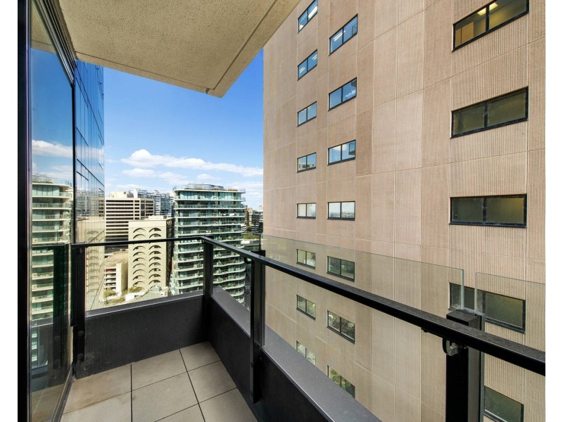 1714/50 Albert Road, South Melbourne VIC 3205