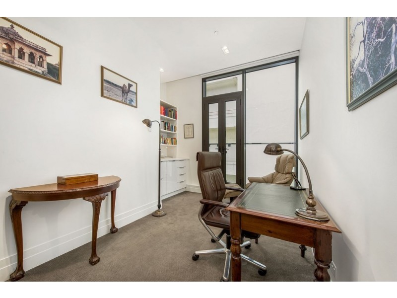 201/150 Clarendon Street, East Melbourne VIC 3002