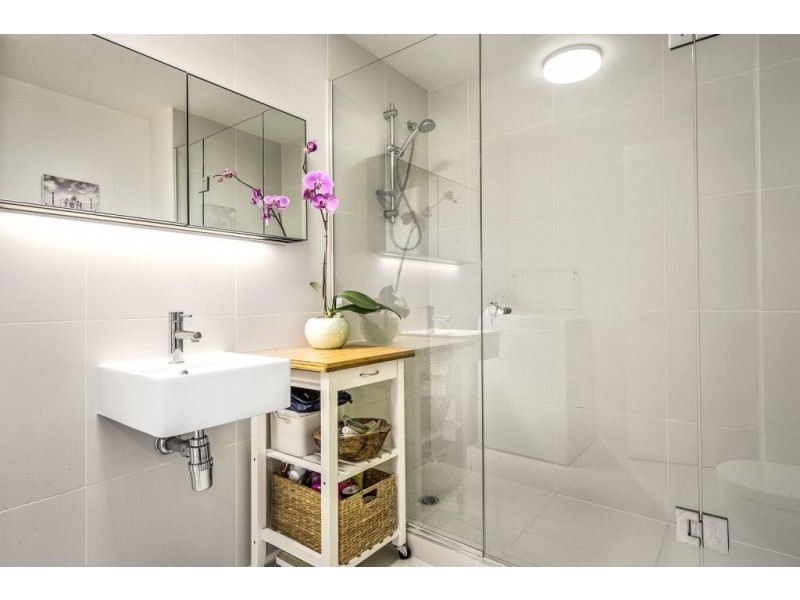 G05/12 Trenerry Crescent, Abbotsford VIC 3067