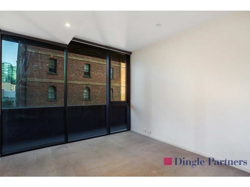 32/8 Cook Street, Southbank VIC 3006