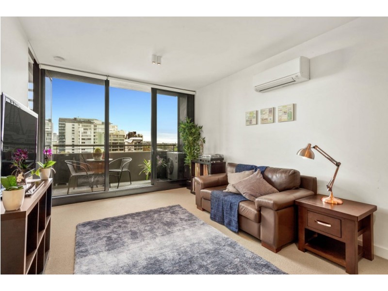 1008/74 Queens Road, Melbourne VIC 3004