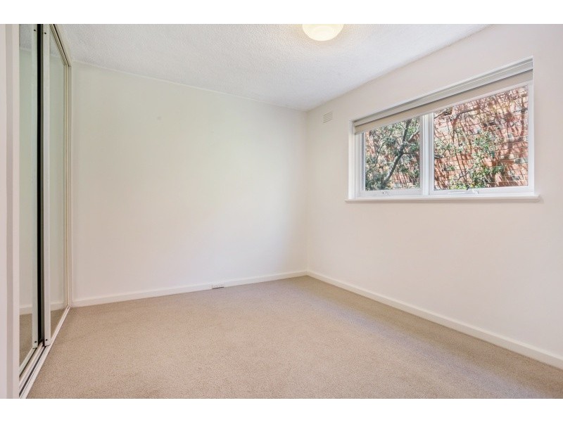 11/318 Beaconsfield Parade, St Kilda East VIC 3183