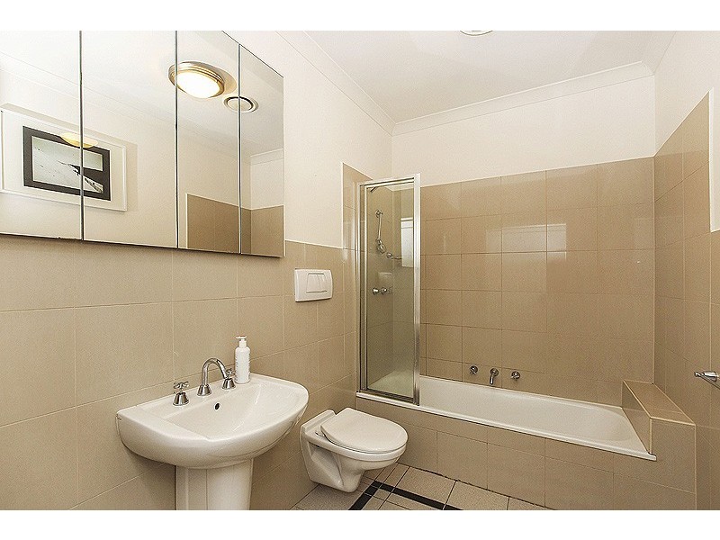 5/20 Somerset Place, Melbourne VIC 3000