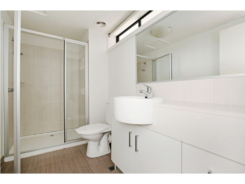 6/225 Buckley Street, Essendon VIC 3040