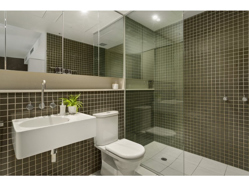 2302/1 Freshwater Place, Southbank VIC 3006