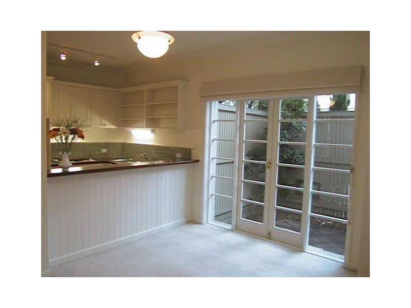 10/174 George Street, East Melbourne VIC 3002