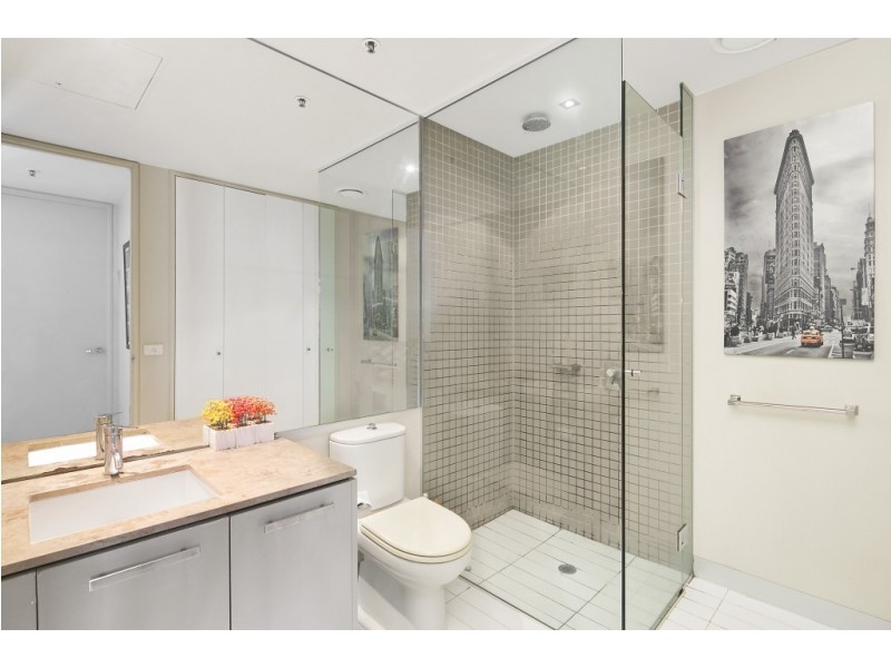 1005/1 Roy Street, Melbourne VIC 3004
