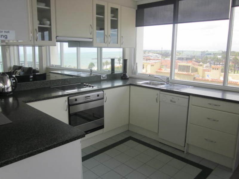 5B/21 The Esplanade, St Kilda VIC 3182