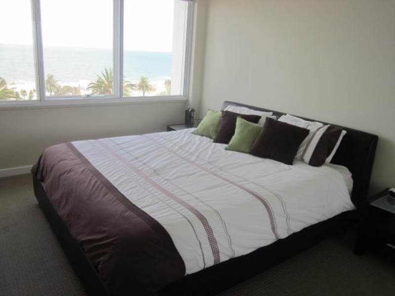 5B/21 The Esplanade, St Kilda VIC 3182