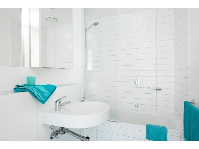 1009/620 Collins Street, Melbourne VIC 3000