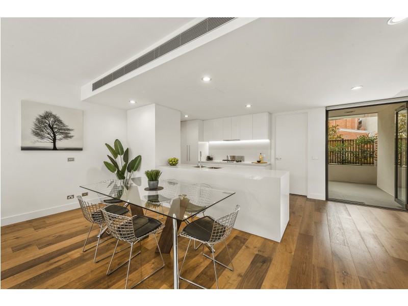 13/8 Cobden Street, Kew VIC 3101