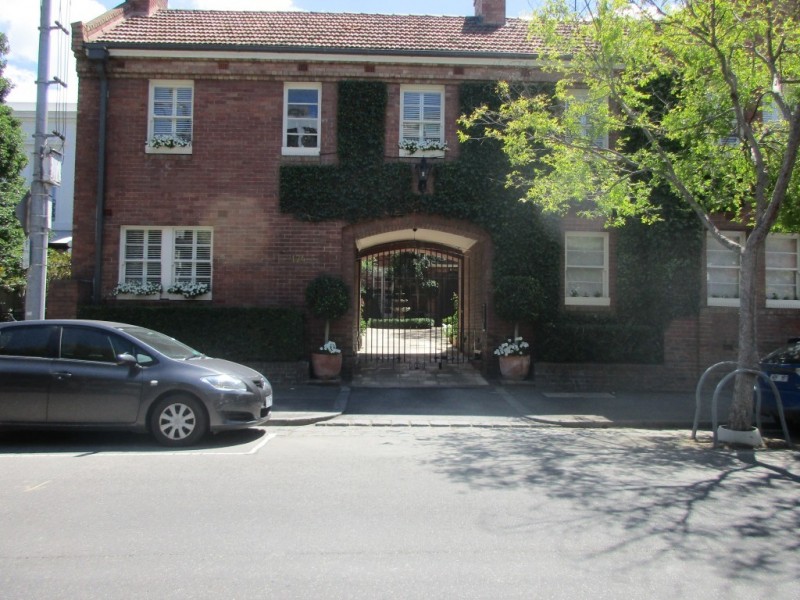 10/174 George Street, East Melbourne VIC 3002