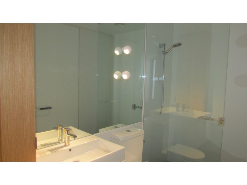 1708/35-47 Coventry Street, Southbank VIC 3006