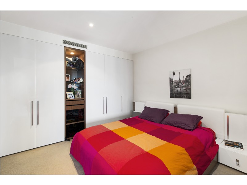 1803/7 Riverside Quay, Southbank VIC 3006