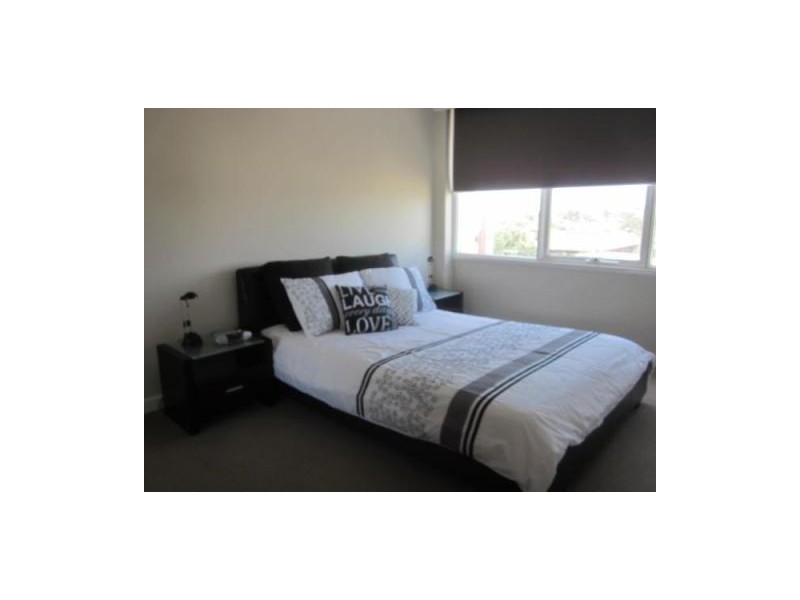 5C/21 The Esplanade, St Kilda VIC 3182