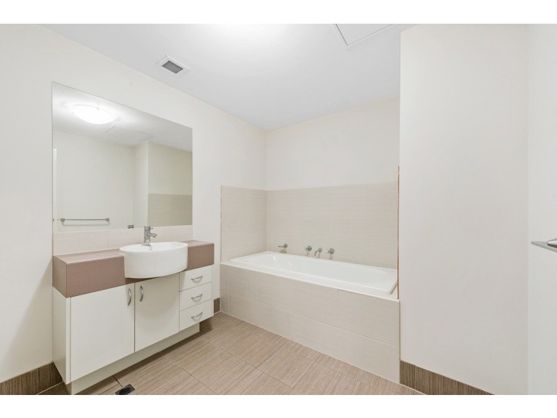 201/964 Mount Alexander Road, Essendon VIC 3040