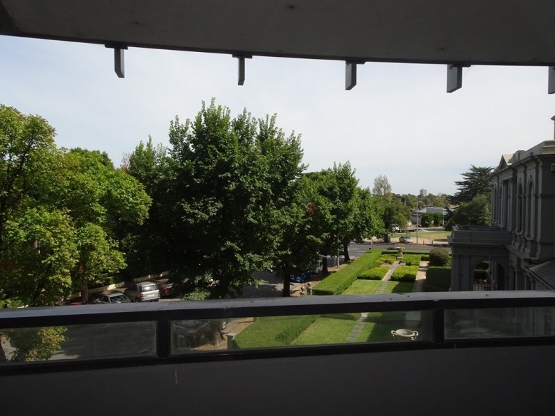 115/55 Queens Road, Melbourne VIC 3004