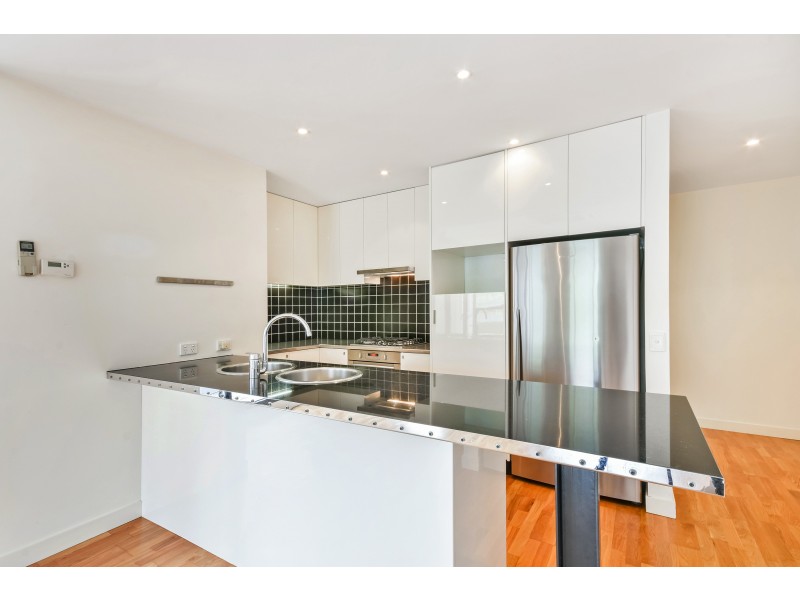 8/94 Dudley Street, West Melbourne VIC 3003