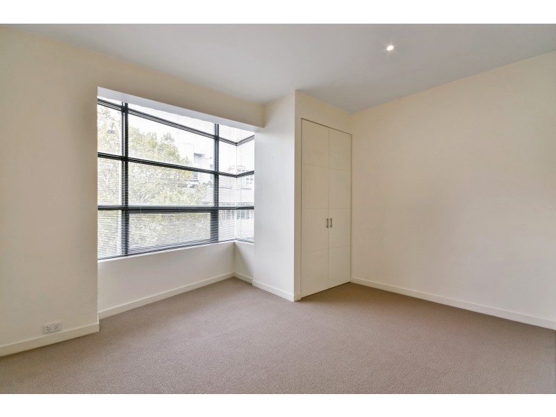 8/94 Dudley Street, West Melbourne VIC 3003
