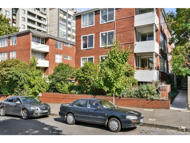 4/27 Powlett Street, East Melbourne VIC 3002