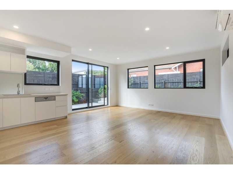 5/2 Denman Avenue, St Kilda East VIC 3183