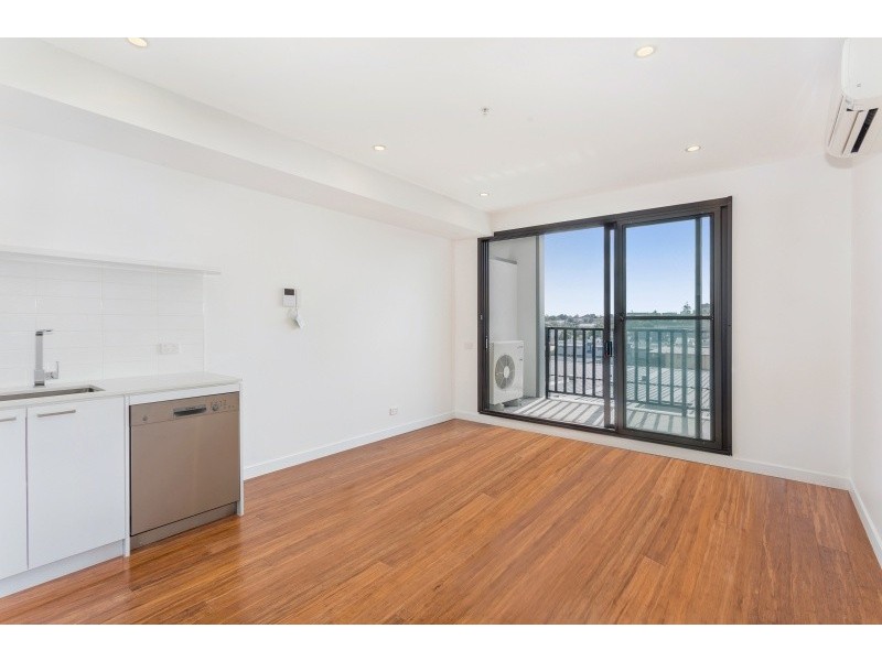 115/8 Olive York Way, Brunswick West VIC 3055