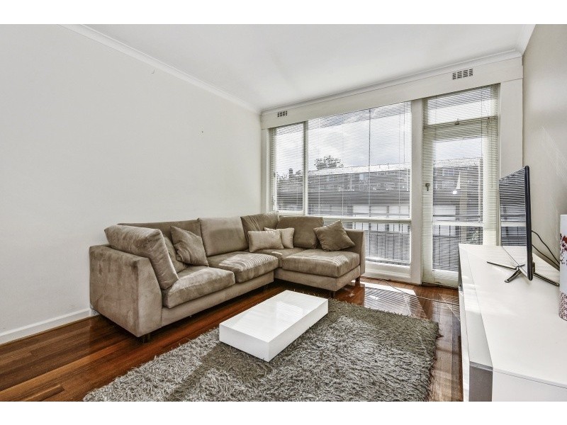 8/19 Kensington Road, South Yarra VIC 3141