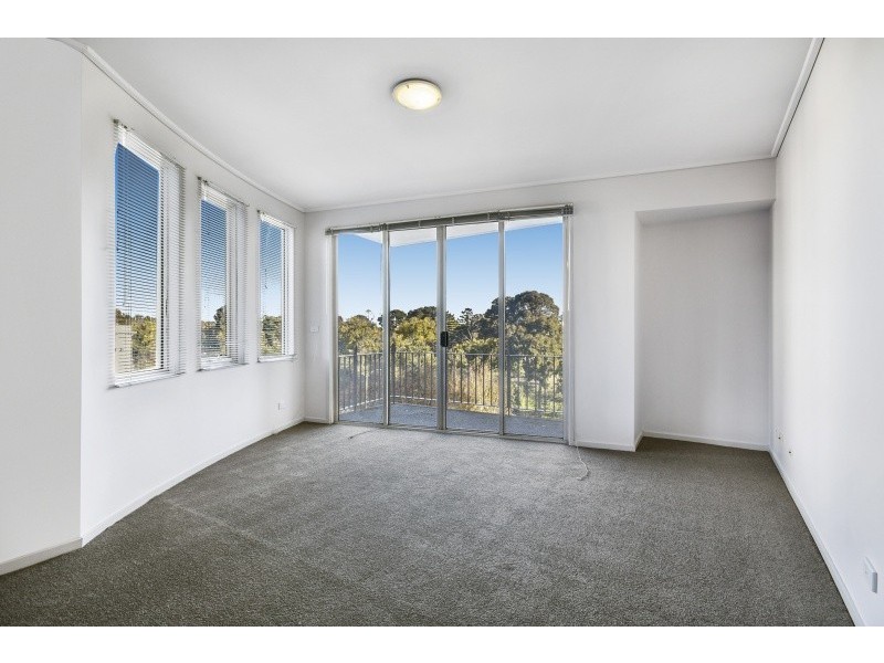 410/23 Queens Road, Melbourne VIC 3004
