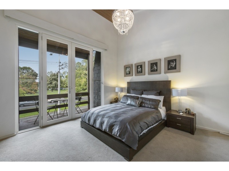 137 Simpson Street, East Melbourne VIC 3002